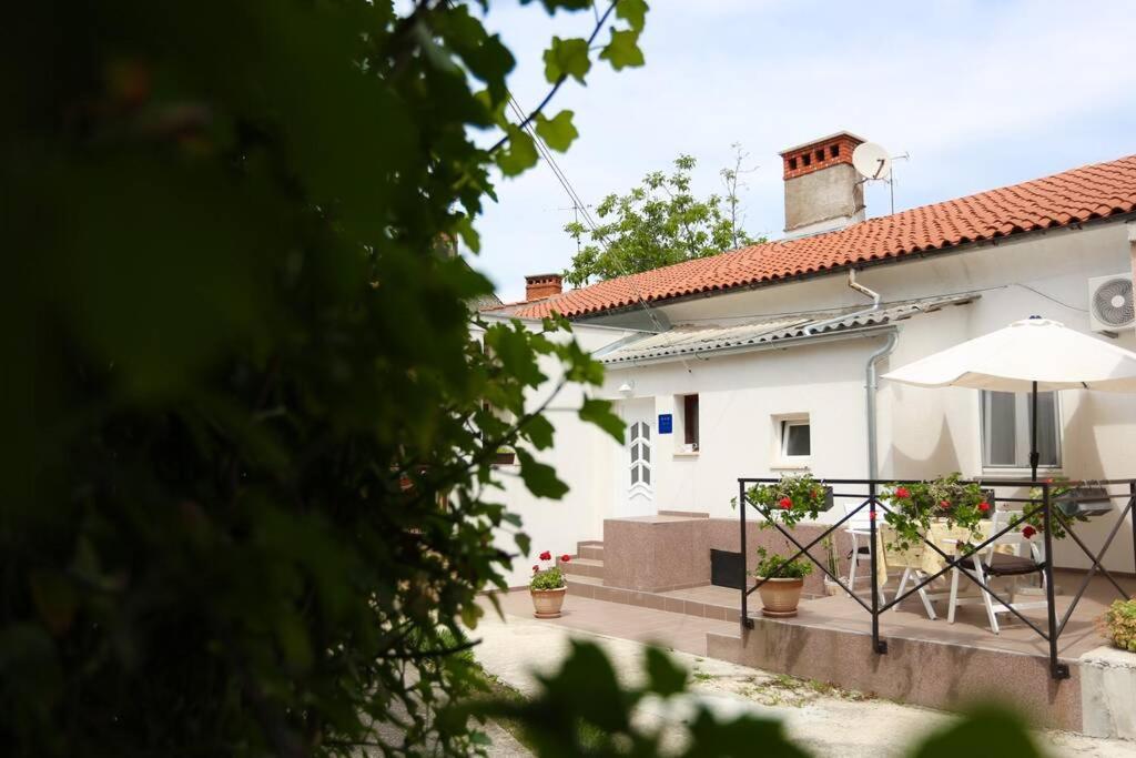 Charming Apartment In Town Center Pula Dış mekan fotoğraf