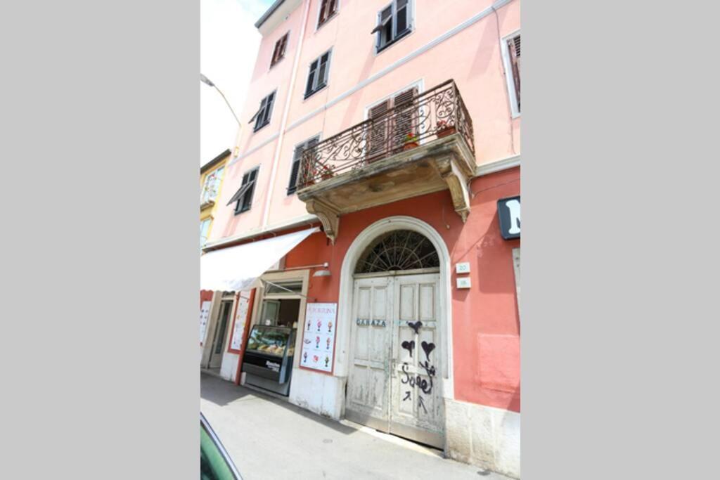 Charming Apartment In Town Center Pula Dış mekan fotoğraf